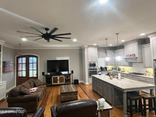 337 Bullock Circle, Richland, MS 39218