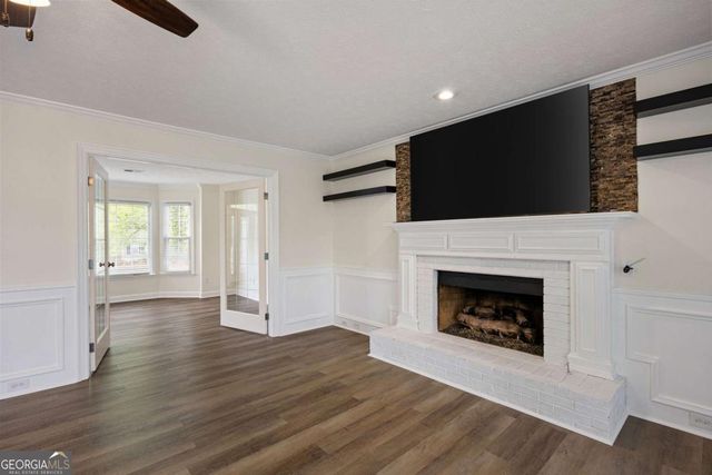 5014 Willow Creek Drive, Woodstock, GA 30188