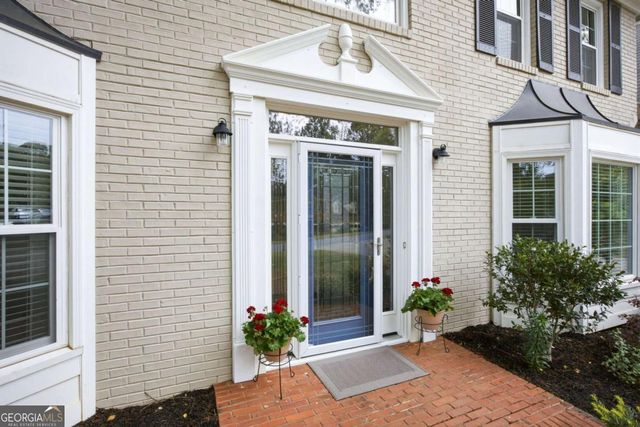 5014 Willow Creek Drive, Woodstock, GA 30188