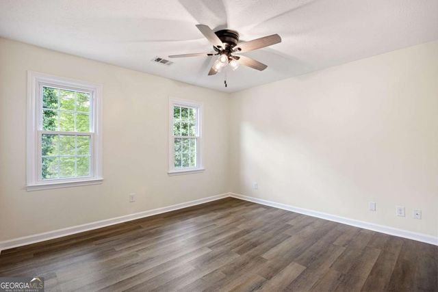 5014 Willow Creek Drive, Woodstock, GA 30188