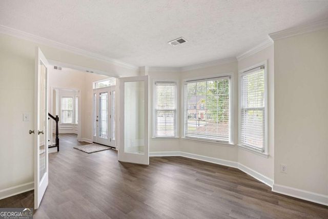 5014 Willow Creek Drive, Woodstock, GA 30188