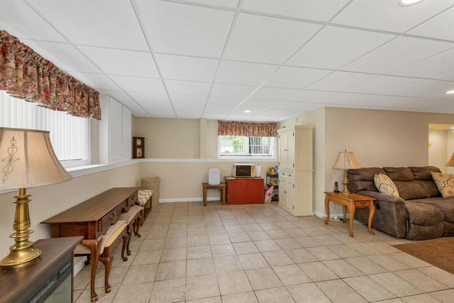28 Autumn Lane, Gilford, NH 03249