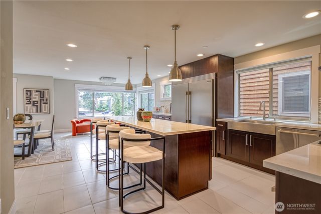 18507 71st Avenue NE, Kenmore, WA 98028