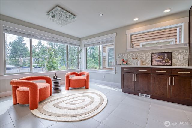 18507 71st Avenue NE, Kenmore, WA 98028