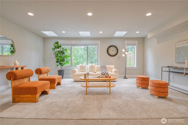 18507 71st Avenue NE, Kenmore, WA 98028