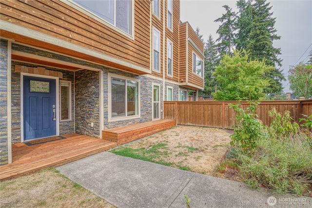 18507 71st Avenue NE, Kenmore, WA 98028