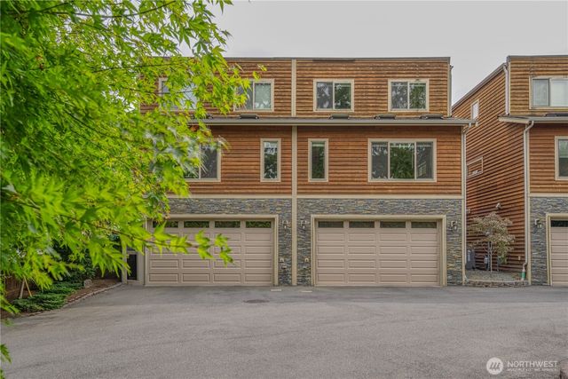 18507 71st Avenue NE, Kenmore, WA 98028