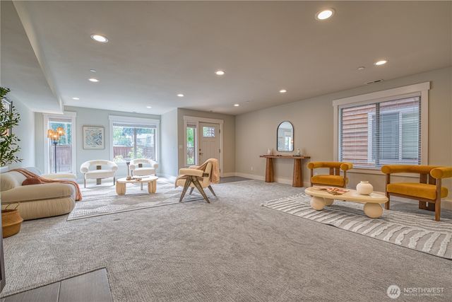 18507 71st Avenue NE, Kenmore, WA 98028