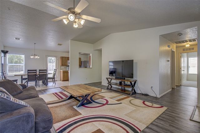 9228 Snowberry Drive, Oklahoma City, OK 73165
