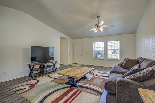 9228 Snowberry Drive, Oklahoma City, OK 73165