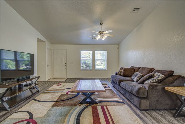 9228 Snowberry Drive, Oklahoma City, OK 73165