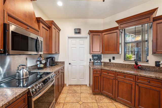 1198 W CITRUS SPRINGS BOULEVARD, Citrus Springs, FL 34434