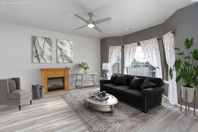 9703 Balflour Drive, Pasco, WA 99301