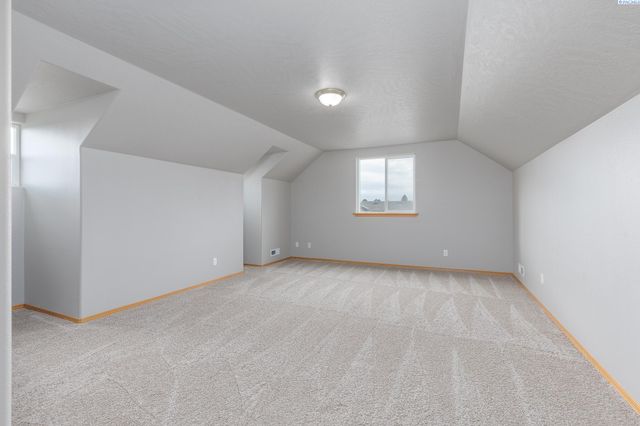 9703 Balflour Drive, Pasco, WA 99301