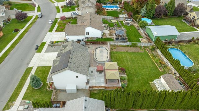 9703 Balflour Drive, Pasco, WA 99301