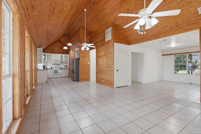 711 Wild Turkey Run, New Braunfels, TX 78132