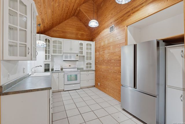 711 Wild Turkey Run, New Braunfels, TX 78132