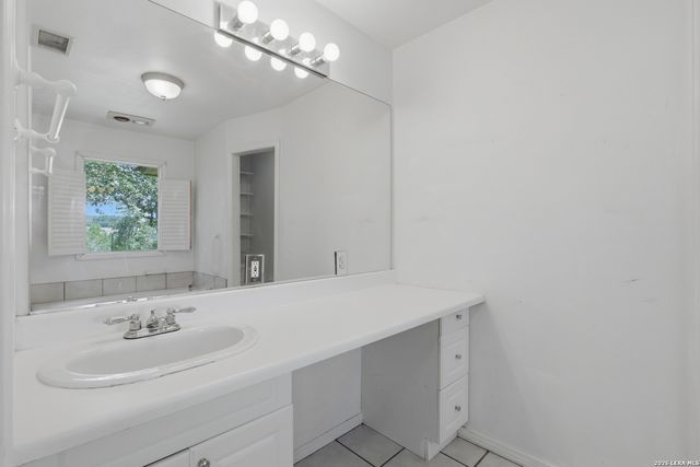 711 Wild Turkey Run, New Braunfels, TX 78132