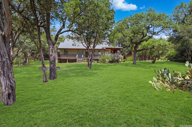 711 Wild Turkey Run, New Braunfels, TX 78132