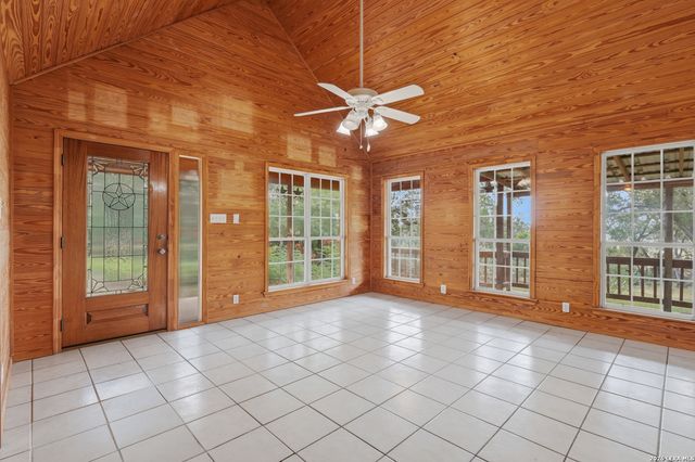 711 Wild Turkey Run, New Braunfels, TX 78132