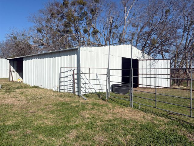 5910 County Road 166, Kaufman, TX 75142