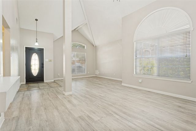 2123 Daniel Way, Carrollton, TX 75006