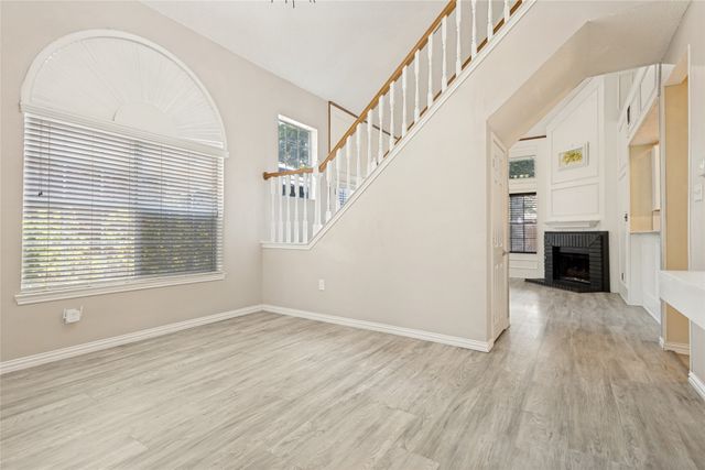2123 Daniel Way, Carrollton, TX 75006