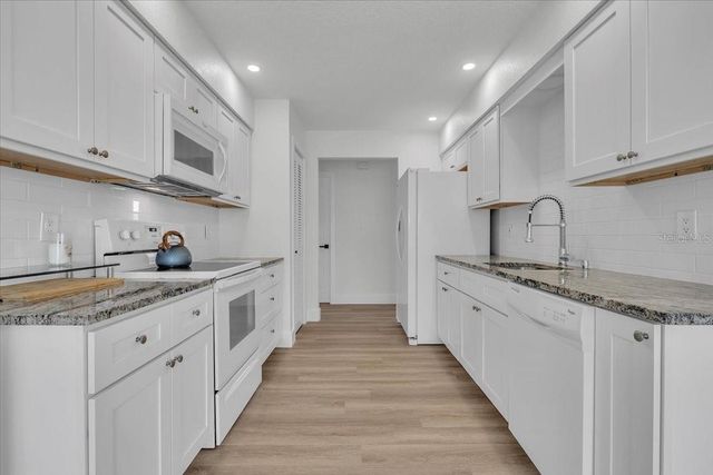 840 VIA TUNIS, Punta Gorda, FL 33950