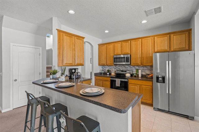 8540 SOUTHERN CHARM CIRCLE, Brooksville, FL 34613