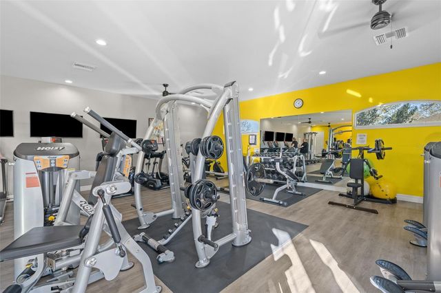 8540 SOUTHERN CHARM CIRCLE, Brooksville, FL 34613