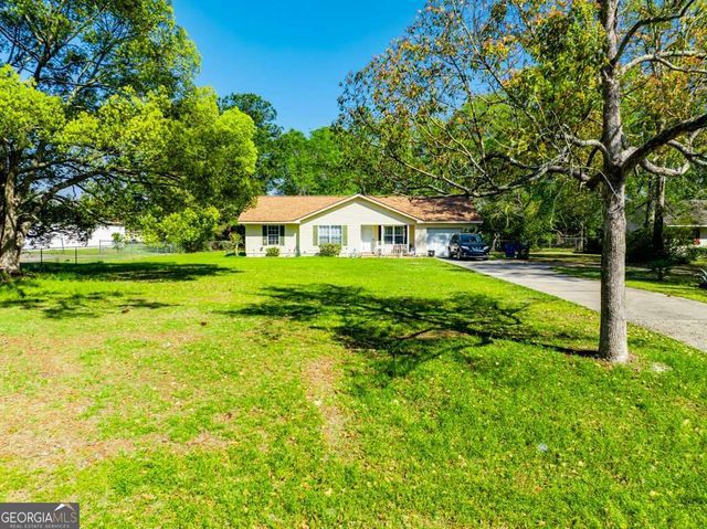 2218 Riverside Avenue, Waycross, GA 31501