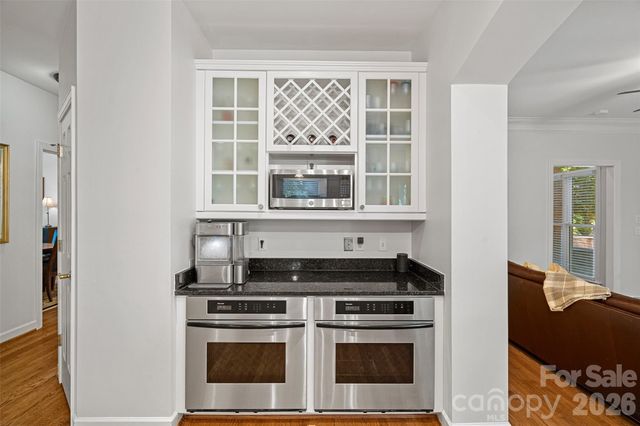 6424 Creola Road, Charlotte, NC 28226