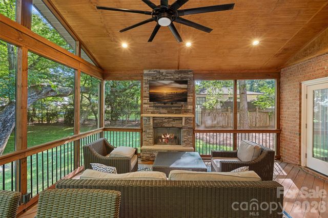6424 Creola Road, Charlotte, NC 28226