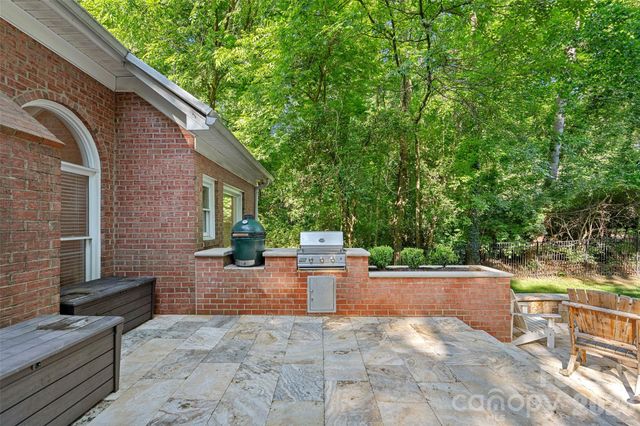 6424 Creola Road, Charlotte, NC 28226