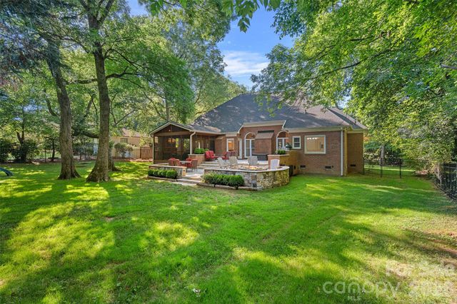 6424 Creola Road, Charlotte, NC 28226