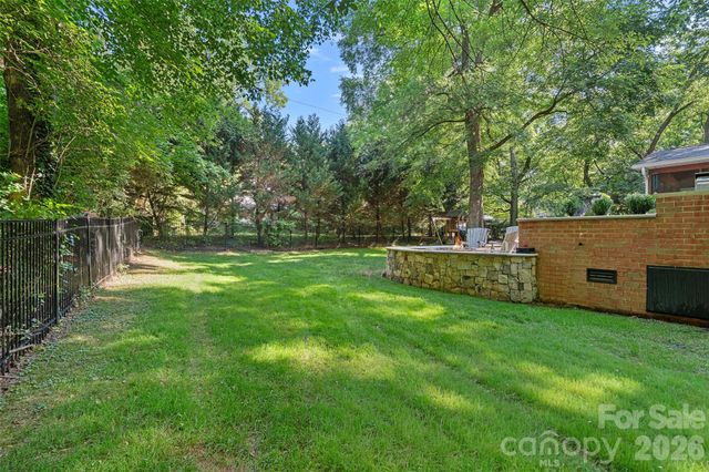 6424 Creola Road, Charlotte, NC 28226