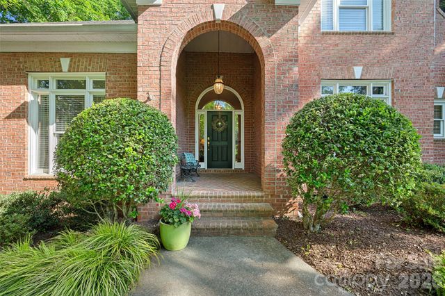 6424 Creola Road, Charlotte, NC 28226