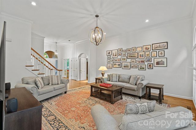 6424 Creola Road, Charlotte, NC 28226