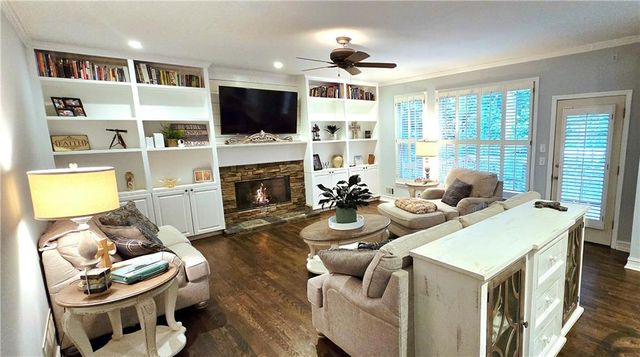 409 Misty Ridge Way, Woodstock, GA 30189