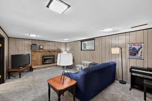 2340 4th Avenue NW, Rochester, MN 55901