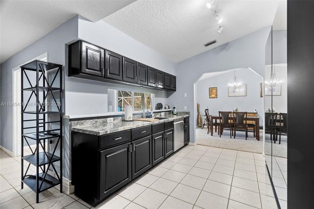 12860 Sunset Blvd, West Palm Beach, FL 33411