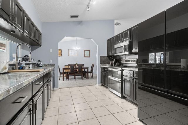 12860 Sunset Blvd, West Palm Beach, FL 33411