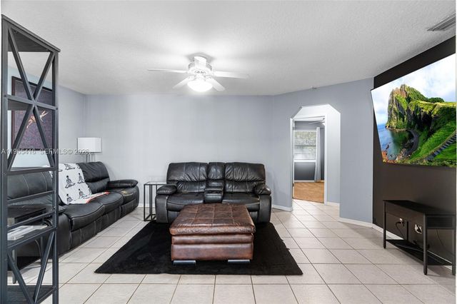 12860 Sunset Blvd, West Palm Beach, FL 33411