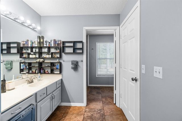 12860 Sunset Blvd, West Palm Beach, FL 33411