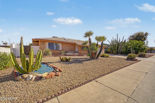 9855 W WRANGLER Drive, Sun City, AZ 85373