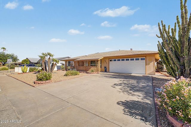 9855 W WRANGLER Drive, Sun City, AZ 85373
