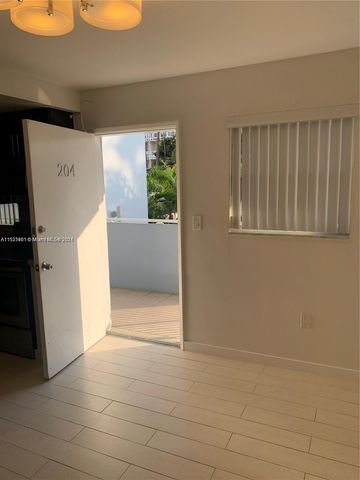 947 Lenox Ave 204, Miami Beach, FL 33139