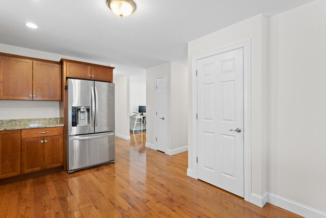 9 Maple Avenue, Goffstown, NH 03045