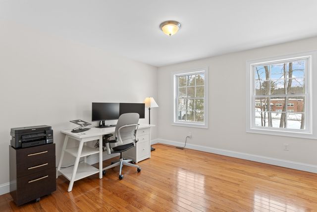 9 Maple Avenue, Goffstown, NH 03045