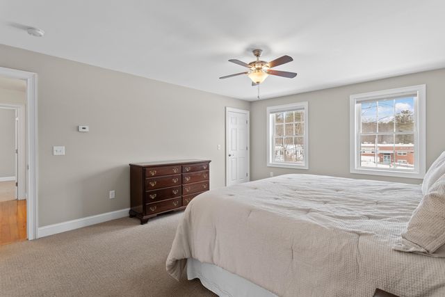 9 Maple Avenue, Goffstown, NH 03045